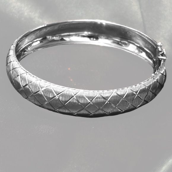 Made in Italy Vintage Sterling Silver Etched Bangle - Picture 10 of 10
